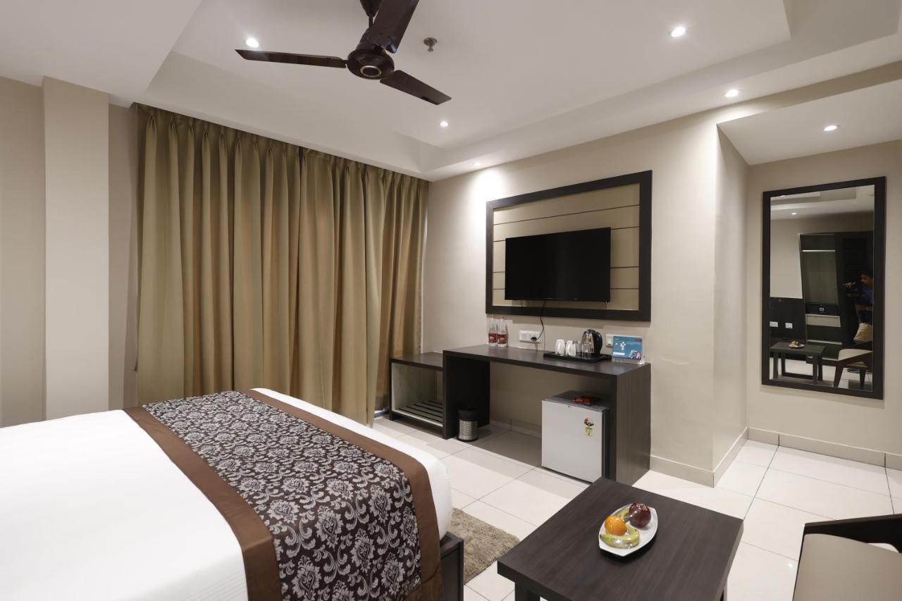 Pride Biznotel Canopus, Digha Exterior photo